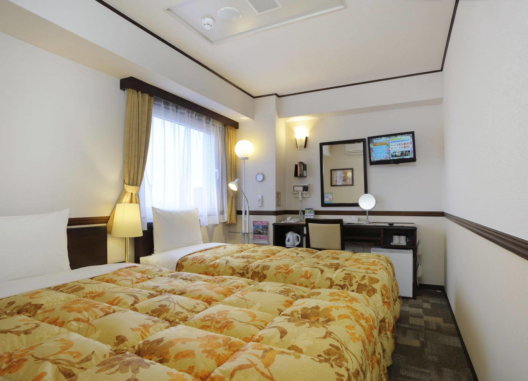 Toyoko Inn Ichinoseki Ekimae Exterior foto